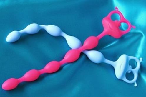 Anal beads are usually pulled out just before reaching an orgasm Anal beads are usually pulled out just before reaching an orgasm