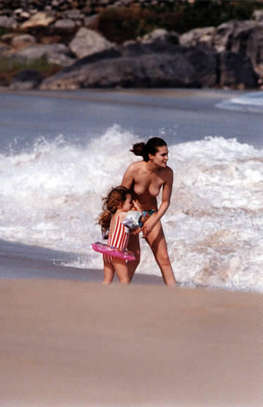 One of the most beautiful nudist beaches is also the Croatia’s Valalta beach, which is mostly visited by families. (jlp)