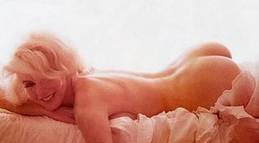 Naked Marilyn Monroe photographs stolen
