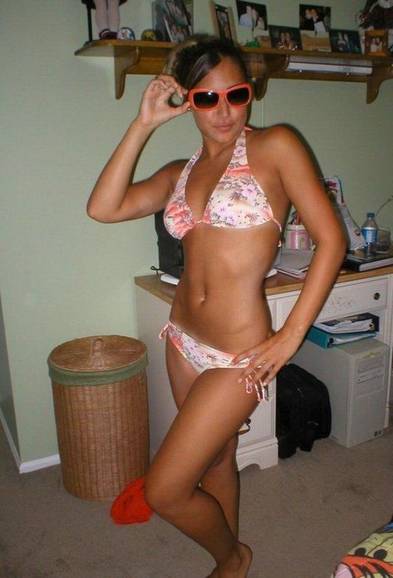 hot photos of girls on facebook 6