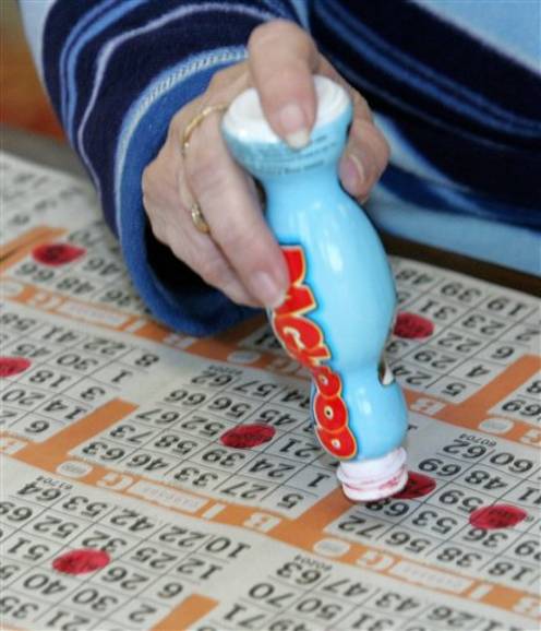 Try organizing a Dirty Bingo party and have a laugh with your friends!