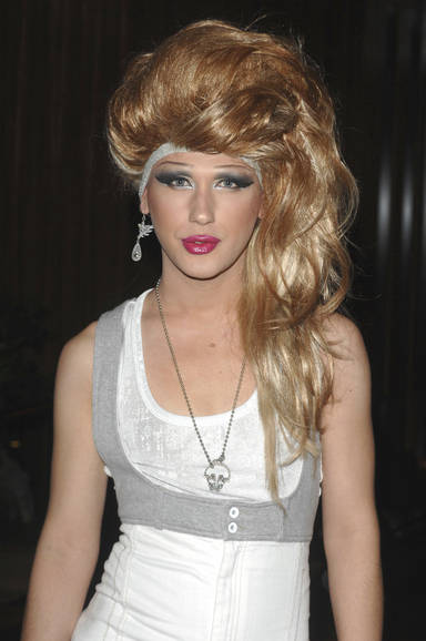 There is a fine line between drag queens and transvestites (jlp)