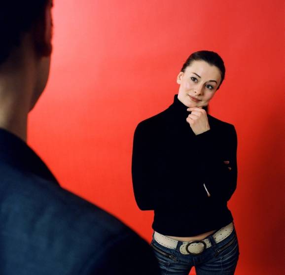 Women prefer the type of a man who’s capable of listening to them. (jlp)